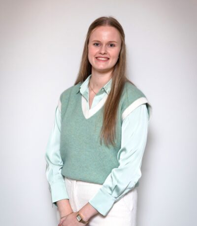 Delphine verticaal jpg kopie 2